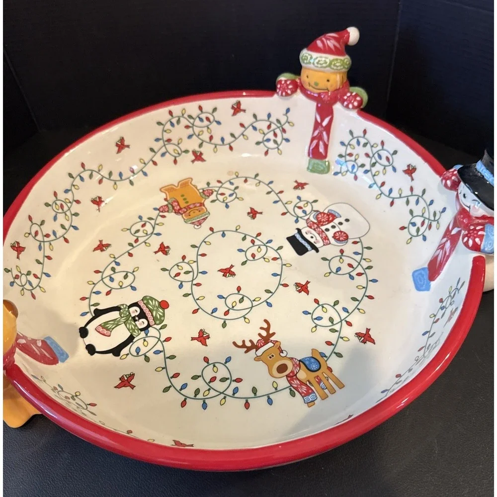 Temptations Special Edition 2 Quart‎ Holiday Bowl Winter Whimsy 3D Reindeer